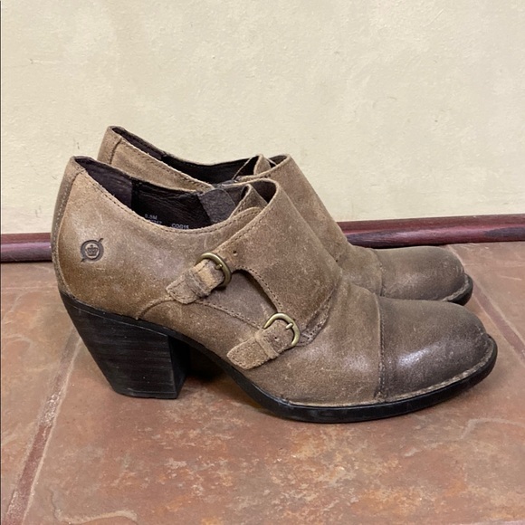 Born Leather Heeled Booties size 9.5 - Picture 1 of 7
